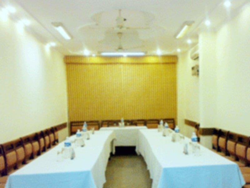 Capital O 81547 Grand Central Delhi (National Capital Territory of India) Exterior foto